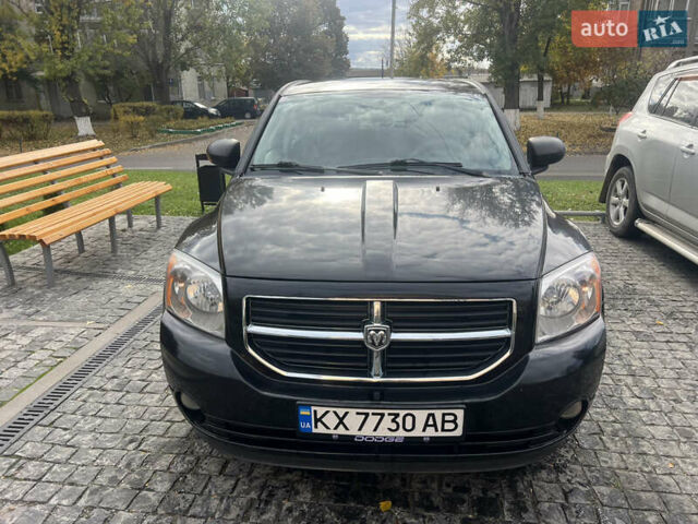 Чорний Додж Caliber, об'ємом двигуна 2 л та пробігом 170 тис. км за 6000 $, фото 1 на Automoto.ua