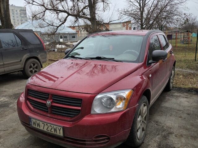 Красный Додж Калибер, объемом двигателя 2 л и пробегом 324 тыс. км за 3000 $, фото 1 на Automoto.ua