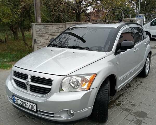 Серый Додж Калибер, объемом двигателя 1.97 л и пробегом 238 тыс. км за 6000 $, фото 1 на Automoto.ua