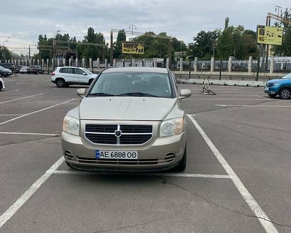 Серый Додж Калибер, объемом двигателя 2 л и пробегом 200 тыс. км за 5900 $, фото 1 на Automoto.ua