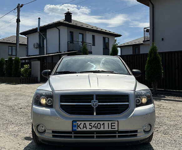 Серый Додж Калибер, объемом двигателя 2.4 л и пробегом 147 тыс. км за 8900 $, фото 1 на Automoto.ua