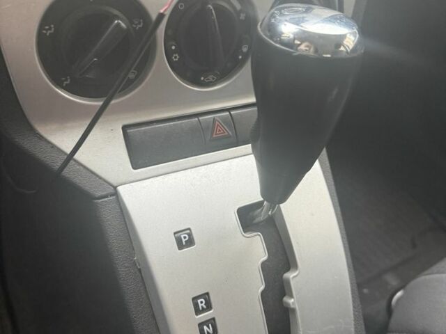 Синий Додж Калибер, объемом двигателя 0 л и пробегом 130 тыс. км за 4600 $, фото 1 на Automoto.ua