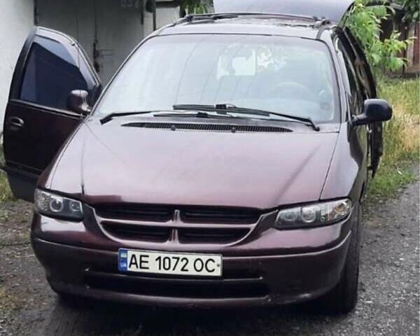 Коричневый Додж Караван, объемом двигателя 3 л и пробегом 250 тыс. км за 3500 $, фото 1 на Automoto.ua