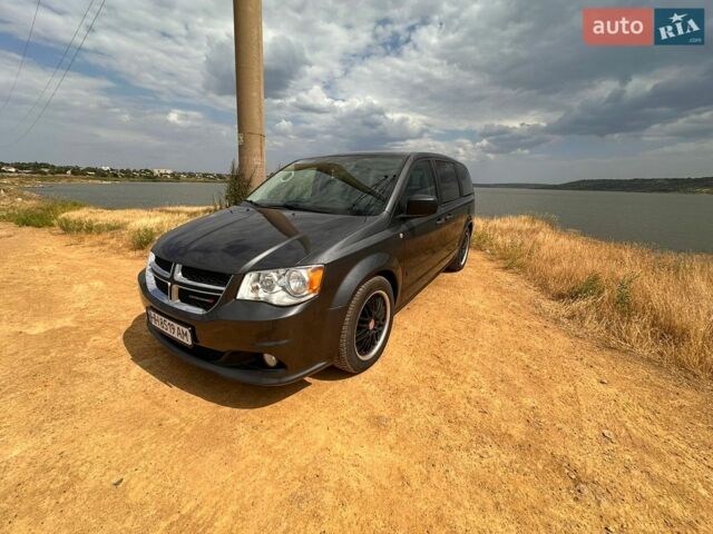 Сірий Додж Caravan, об'ємом двигуна 3.6 л та пробігом 143 тис. км за 12000 $, фото 1 на Automoto.ua