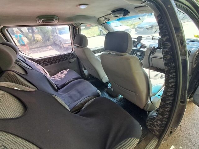 Синий Додж Караван, объемом двигателя 2 л и пробегом 500 тыс. км за 3000 $, фото 1 на Automoto.ua