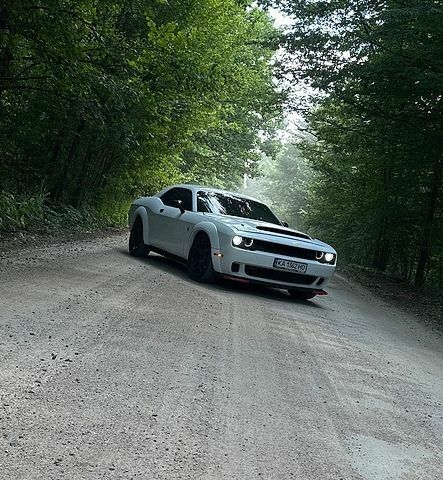 Білий Додж Challenger, об'ємом двигуна 3.6 л та пробігом 68 тис. км за 19800 $, фото 1 на Automoto.ua