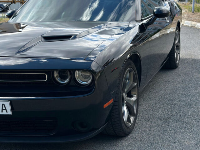 Чорний Додж Challenger, об'ємом двигуна 3.6 л та пробігом 152 тис. км за 17900 $, фото 1 на Automoto.ua
