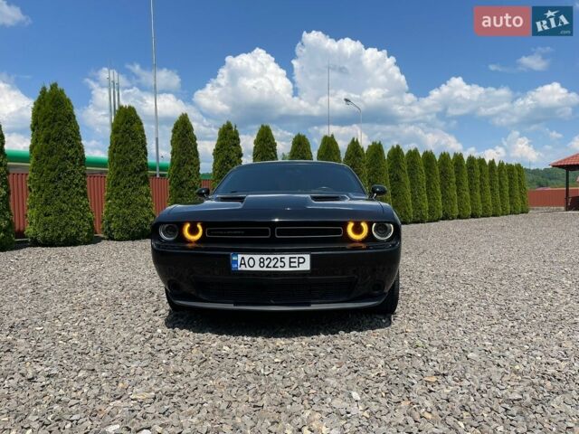 Чорний Додж Challenger, об'ємом двигуна 3.6 л та пробігом 172 тис. км за 16500 $, фото 1 на Automoto.ua
