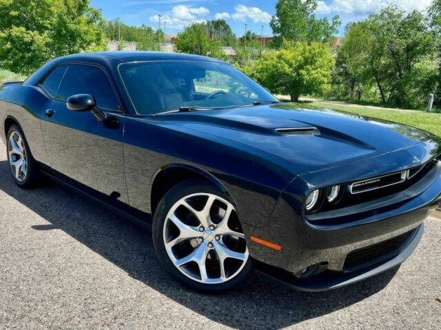 Чорний Додж Challenger, об'ємом двигуна 3.6 л та пробігом 114 тис. км за 5000 $, фото 1 на Automoto.ua