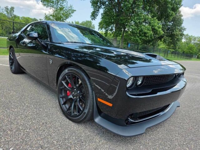 Чорний Додж Challenger, об'ємом двигуна 6.2 л та пробігом 97 тис. км за 8424 $, фото 1 на Automoto.ua