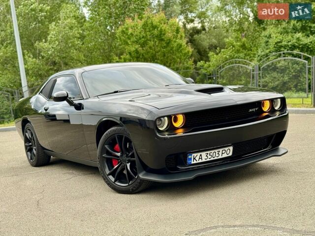 Чорний Додж Challenger, об'ємом двигуна 5.65 л та пробігом 141 тис. км за 23500 $, фото 1 на Automoto.ua