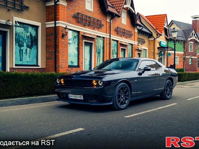 Чорний Додж Challenger, об'ємом двигуна 3.6 л та пробігом 81 тис. км за 21700 $, фото 1 на Automoto.ua