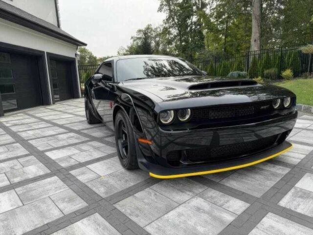 Чорний Додж Challenger, об'ємом двигуна 6.2 л та пробігом 89 тис. км за 16900 $, фото 1 на Automoto.ua