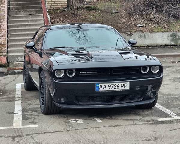 Додж Челенджер 2018 в Киеве на Automoto.ua Черный Додж Челенджер, объемом двигателя 3.61 л и пробегом 90 тыс. км за 24000 $, фото 1 на Automoto.ua