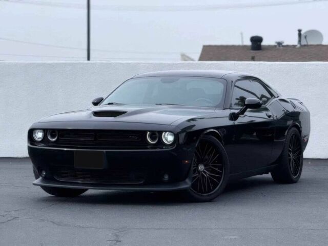 Чорний Додж Challenger, об'ємом двигуна 5.7 л та пробігом 43 тис. км за 12000 $, фото 1 на Automoto.ua