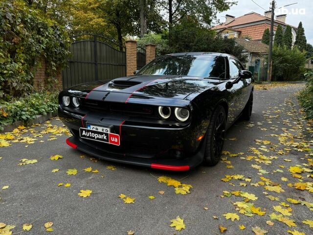 Додж Челенджер 2022 в Киеве на Automoto.ua Черный Додж Челенджер, объемом двигателя 5.7 л и пробегом 92 тыс. км за 35990 $, фото 1 на Automoto.ua