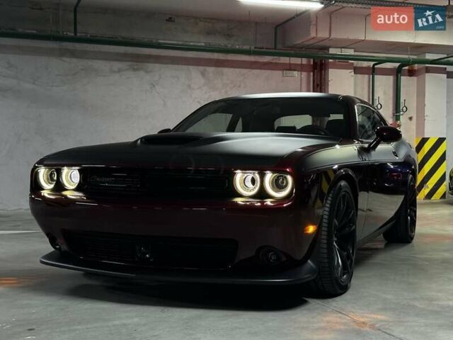Додж Челенджер 2023 в Киеве на Automoto.ua Коричневый Додж Челенджер, объемом двигателя 5.65 л и пробегом 1 тыс. км за 56000 $, фото 1 на Automoto.ua
