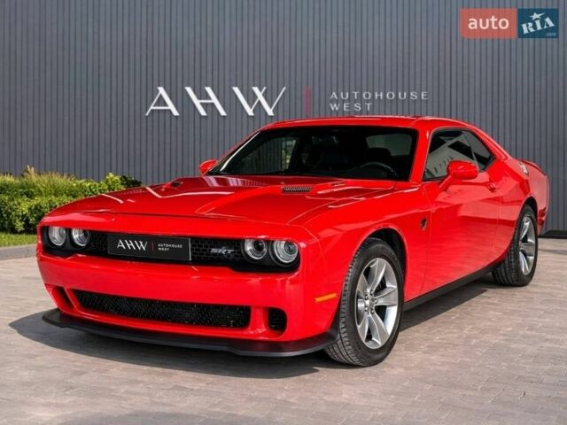 Красный Додж Челенджер, объемом двигателя 3.6 л и пробегом 147 тыс. км за 18900 $, фото 1 на Automoto.ua