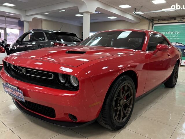 Красный Додж Челенджер, объемом двигателя 0 л и пробегом 162 тыс. км за 15700 $, фото 1 на Automoto.ua