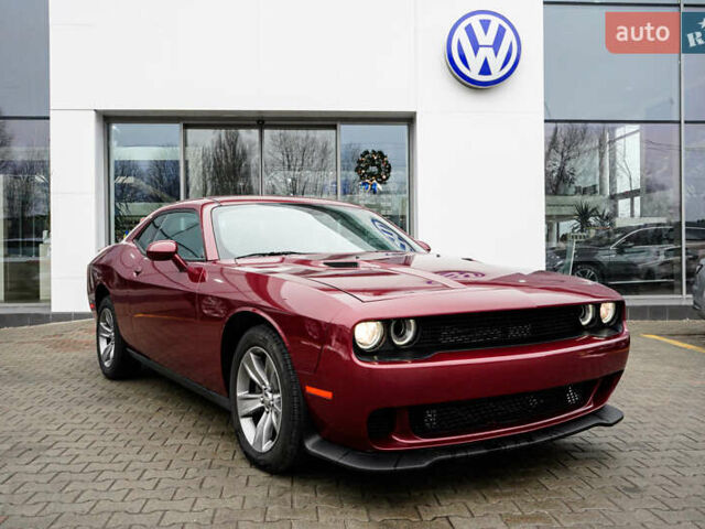 Красный Додж Челенджер, объемом двигателя 3.6 л и пробегом 8 тыс. км за 19999 $, фото 1 на Automoto.ua