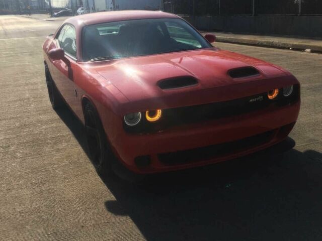 Додж Челенджер 2020 в Киеве на Automoto.ua Красный Додж Челенджер, объемом двигателя 6.2 л и пробегом 38 тыс. км за 12100 $, фото 1 на Automoto.ua