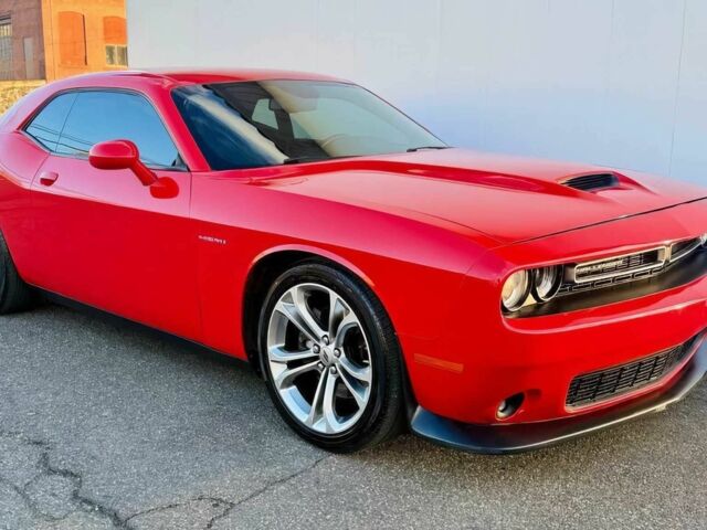 Червоний Додж Challenger, об'ємом двигуна 5.7 л та пробігом 33 тис. км за 12000 $, фото 1 на Automoto.ua