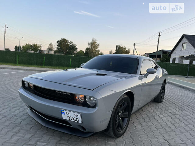 Сірий Додж Challenger, об'ємом двигуна 3.6 л та пробігом 169 тис. км за 16500 $, фото 1 на Automoto.ua