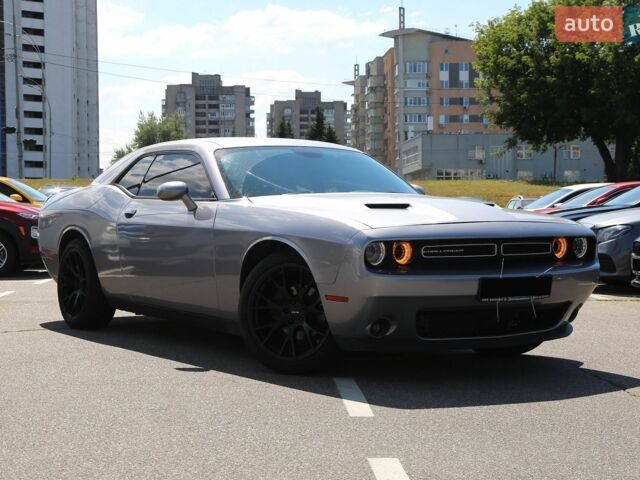 Сірий Додж Challenger, об'ємом двигуна 3.6 л та пробігом 137 тис. км за 15500 $, фото 1 на Automoto.ua