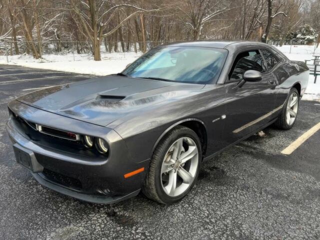 Серый Додж Челенджер, объемом двигателя 5.7 л и пробегом 73 тыс. км за 5000 $, фото 1 на Automoto.ua