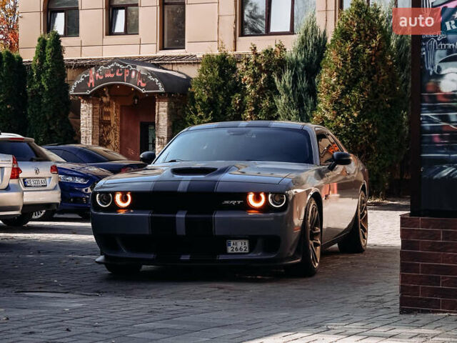 Додж Челенджер 2018 в Днепре (Днепропетровске) на Automoto.ua Серый Додж Челенджер, объемом двигателя 5.65 л и пробегом 113 тыс. км за 24000 $, фото 1 на Automoto.ua