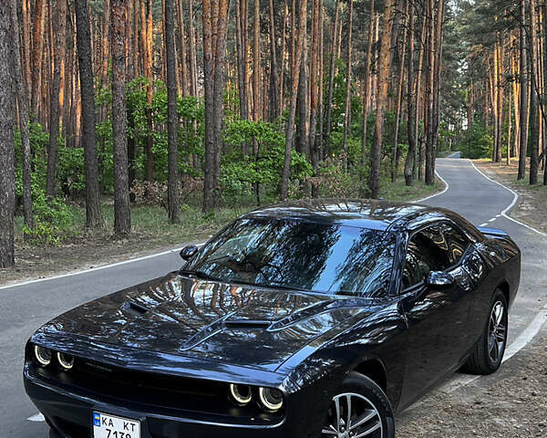 Сірий Додж Challenger, об'ємом двигуна 3.6 л та пробігом 111 тис. км за 22500 $, фото 1 на Automoto.ua
