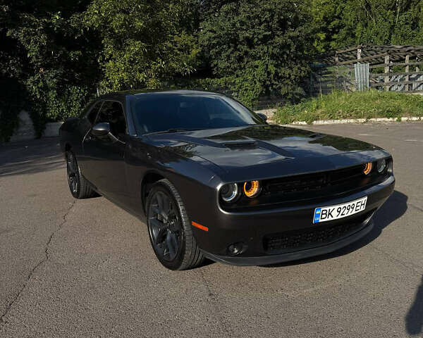 Сірий Додж Challenger, об'ємом двигуна 3.6 л та пробігом 122 тис. км за 23200 $, фото 1 на Automoto.ua