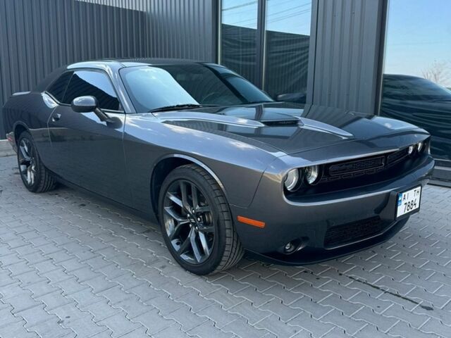 Серый Додж Челенджер, объемом двигателя 3.6 л и пробегом 114 тыс. км за 22400 $, фото 1 на Automoto.ua
