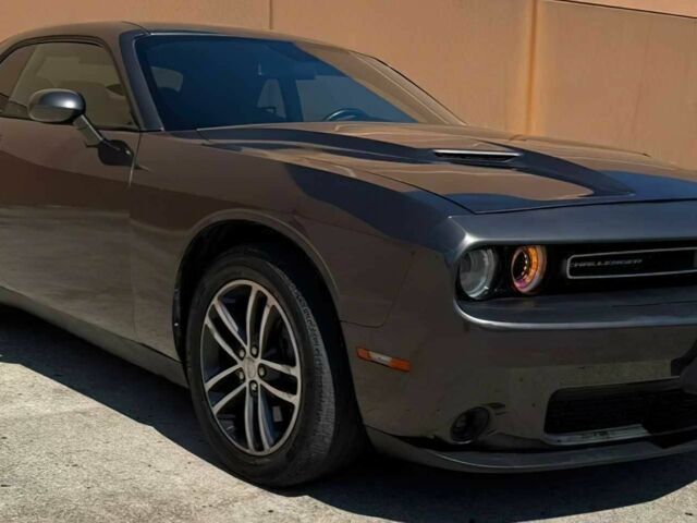 Серый Додж Челенджер, объемом двигателя 3.6 л и пробегом 38 тыс. км за 8200 $, фото 1 на Automoto.ua