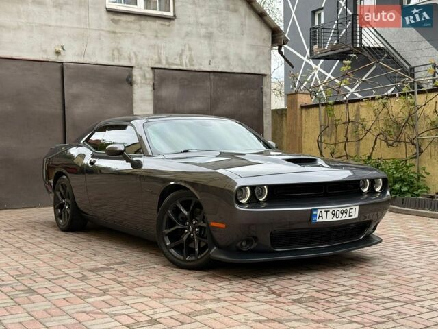 Сірий Додж Challenger, об'ємом двигуна 5.7 л та пробігом 100 тис. км за 29400 $, фото 1 на Automoto.ua
