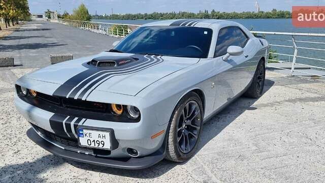 Сірий Додж Challenger, об'ємом двигуна 6.42 л та пробігом 10 тис. км за 45900 $, фото 1 на Automoto.ua