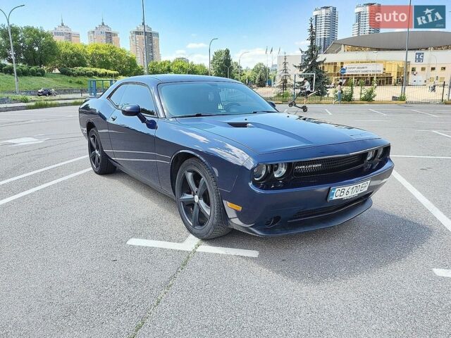 Синій Додж Challenger, об'ємом двигуна 3.6 л та пробігом 283 тис. км за 12000 $, фото 1 на Automoto.ua