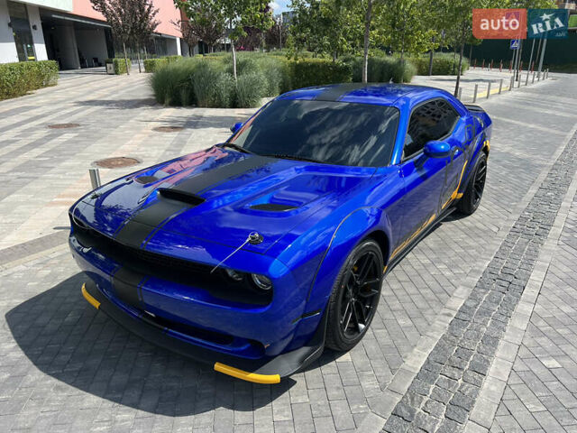 Синий Додж Челенджер, объемом двигателя 6.42 л и пробегом 17 тыс. км за 59500 $, фото 1 на Automoto.ua