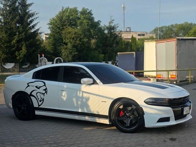 Білий Додж Charger, об'ємом двигуна 5.7 л та пробігом 289 тис. км за 22500 $, фото 1 на Automoto.ua