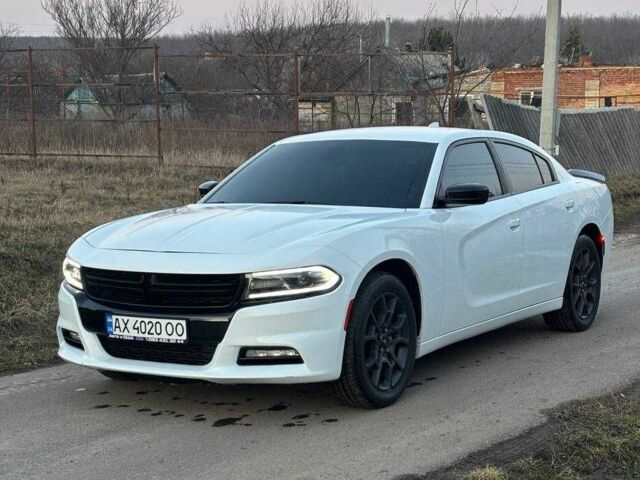 Білий Додж Charger, об'ємом двигуна 3.6 л та пробігом 81 тис. км за 21595 $, фото 1 на Automoto.ua