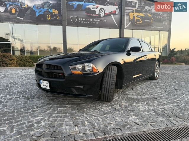 Чорний Додж Charger, об'ємом двигуна 3.6 л та пробігом 182 тис. км за 12485 $, фото 1 на Automoto.ua