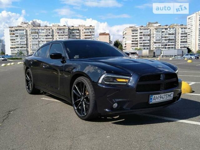 Чорний Додж Charger, об'ємом двигуна 5.7 л та пробігом 156 тис. км за 18500 $, фото 1 на Automoto.ua