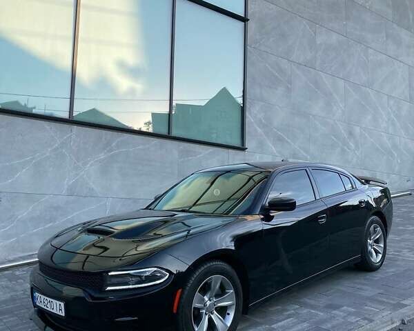 Чорний Додж Charger, об'ємом двигуна 3.6 л та пробігом 155 тис. км за 15999 $, фото 1 на Automoto.ua