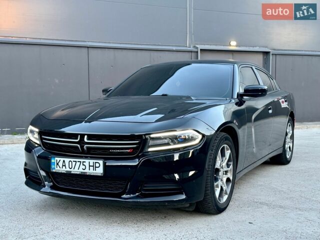 Чорний Додж Charger, об'ємом двигуна 3.6 л та пробігом 85 тис. км за 15950 $, фото 1 на Automoto.ua