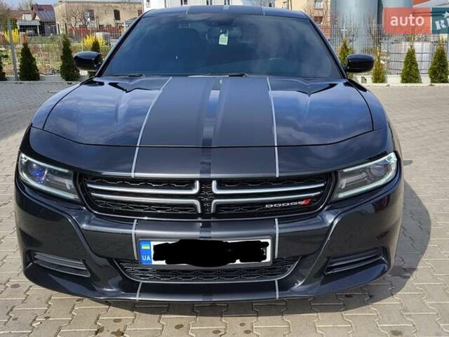 Черный Додж Чарджер, объемом двигателя 3.6 л и пробегом 158 тыс. км за 15300 $, фото 1 на Automoto.ua
