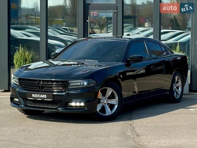 Чорний Додж Charger, об'ємом двигуна 3.6 л та пробігом 145 тис. км за 18500 $, фото 1 на Automoto.ua