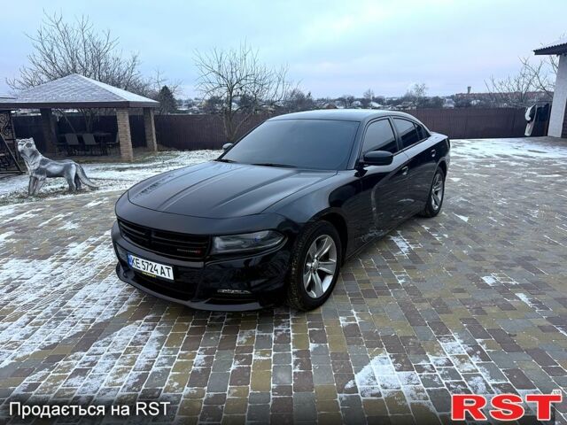Чорний Додж Charger, об'ємом двигуна 3.6 л та пробігом 141 тис. км за 23300 $, фото 1 на Automoto.ua