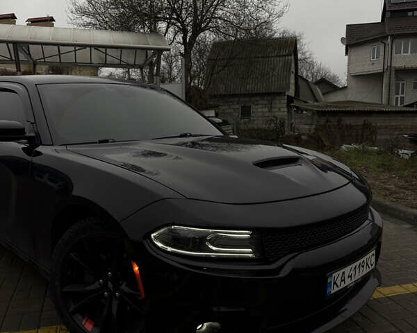 Чорний Додж Charger, об'ємом двигуна 3.6 л та пробігом 64 тис. км за 16800 $, фото 1 на Automoto.ua