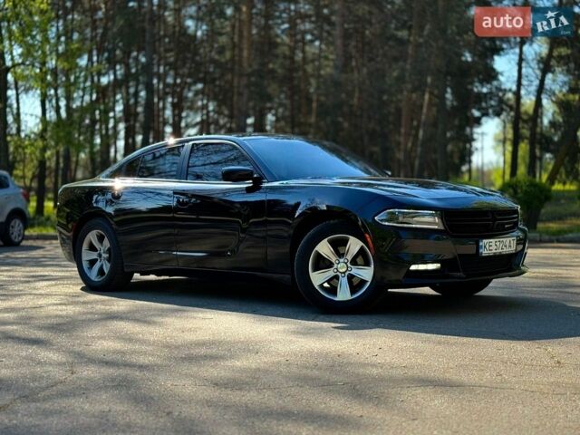 Чорний Додж Charger, об'ємом двигуна 3.6 л та пробігом 147 тис. км за 18000 $, фото 1 на Automoto.ua