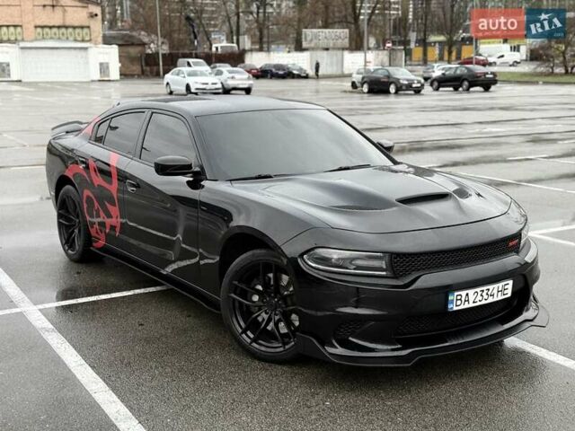 Чорний Додж Charger, об'ємом двигуна 5.65 л та пробігом 108 тис. км за 25500 $, фото 1 на Automoto.ua